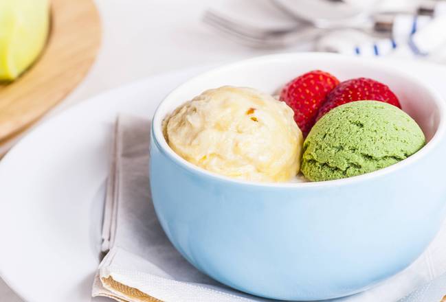 Durian and Ice Cream in Vanilla Ice 雪山榴蓮 (配绿茶雪糕)